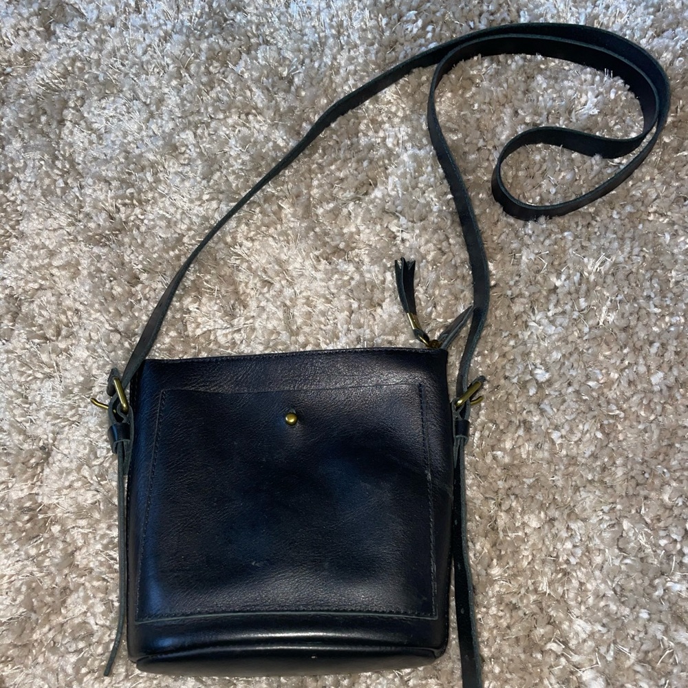 Madewell | The small transport bucket bag